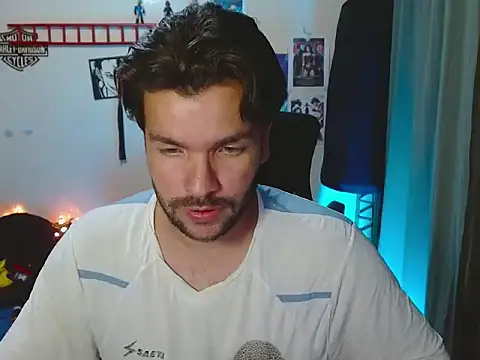 Snapshot of cortelioni_massimo_ chatting on 2, 10, 2025 cortelioni massimo online show from 2, 10, 2025