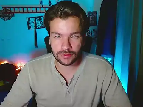 Snapshot of cortelioni_massimo_ chatting on 3, 10, 2025 cortelioni massimo online show from 3, 10, 2025