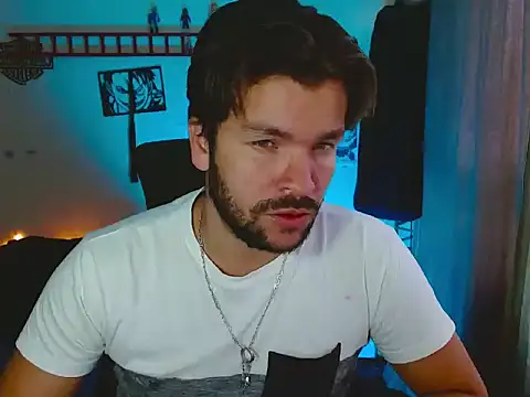 Snapshot of cortelioni_massimo_ chatting on 14, 10, 2025 cortelioni massimo online show from 14, 10, 2025