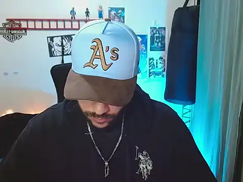 Snapshot of cortelioni_massimo_ chatting on 18, 10, 2025 cortelioni massimo online show from 18, 10, 2025