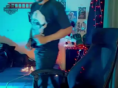 Snapshot of cortelioni_massimo_ chatting on 5, 11, 2025 cortelioni massimo online show from 5, 11, 2025