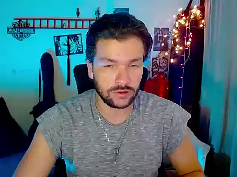 Snapshot of cortelioni_massimo_ chatting on 20, 11, 2025 cortelioni massimo online show from 20, 11, 2025