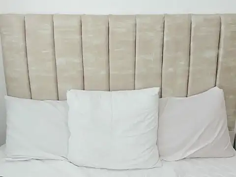 AprilStone1 online show from 18, 12, 2025