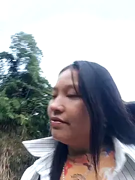 MuiNay online show from 27, 10, 2025