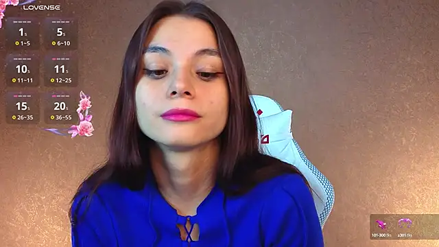 Leila Hefner online show from 26, 9, 2025