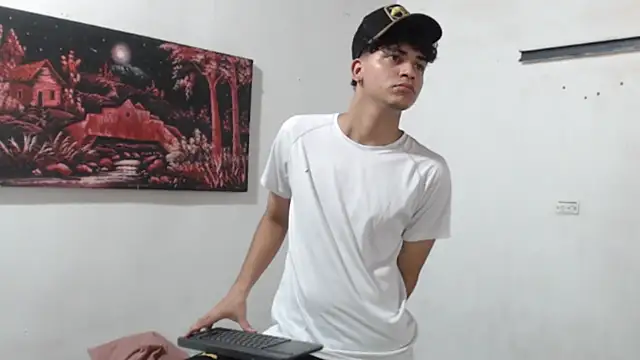 alice julls online show from 17, 9, 2025