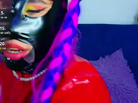 Snapshot of CristalRose chatting on 26, 10, 2025 CristalRose online show from 26, 10, 2025