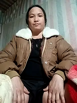 Love-Mama33 online show from 1, 2, 2026