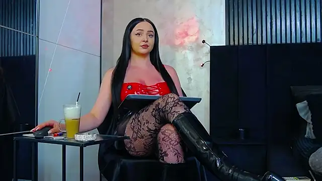 Snapshot of wickeddenise chatting on 18, 6, 2026 wickeddenise online show from 18, 6, 2026