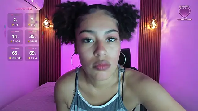 Snapshot of delaylacruz chatting on 15, 9, 2025 delaylacruz online show from 15, 9, 2025