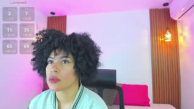 Snapshot of delaylacruz chatting on 16, 10, 2025 delaylacruz online show from 16, 10, 2025