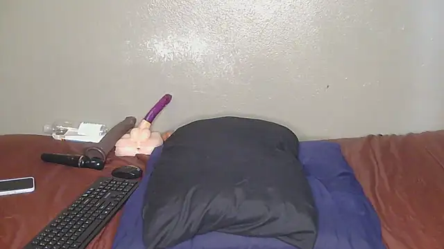 CherieBlushX online show from 10, 2, 2026