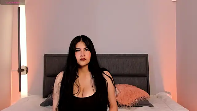 Emma  clark  online show from 27, 7, 2026