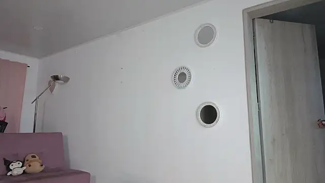 Snapshot of colette_e chatting on 19, 11, 2025 colette e online show from 19, 11, 2025