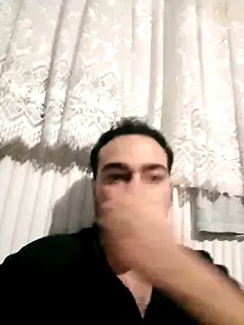 Snapshot of Aliii1657 chatting on 3, 4, 2026 Aliii1657 online show from 3, 4, 2026