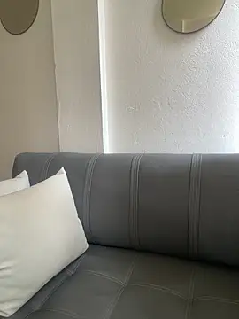 Snapshot of Zara_Bel chatting on 4, 10, 2025 Zara Bel online show from 4, 10, 2025