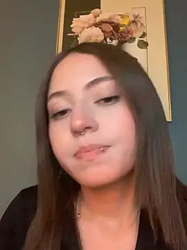 PrettyAmber online show from 23, 4, 2026