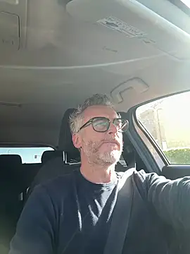 Axl hot online show from 24, 4, 2026