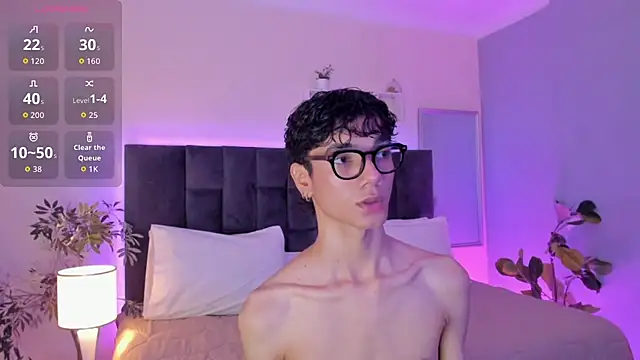 Snapshot of Phillicious__ chatting on 2, 12, 2025 Phillicious online show from 2, 12, 2025