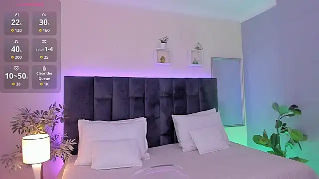 Snapshot of Phillicious__ chatting on 18, 12, 2025 Phillicious online show from 18, 12, 2025