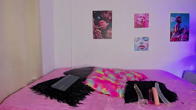 mia purplee online show from 21, 10, 2025