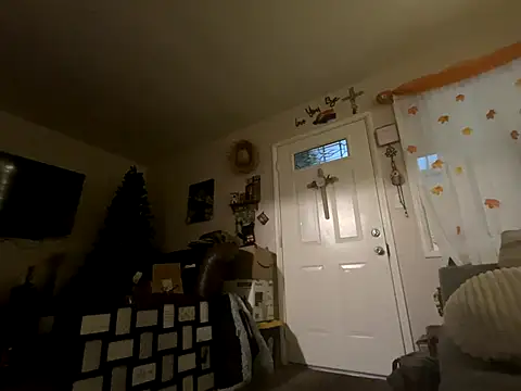 GirThyDock online show from 8, 11, 2025