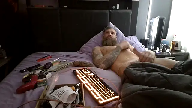 Snapshot of Werg9998 chatting on 16, 4, 2026 Werg9998 online show from 16, 4, 2026