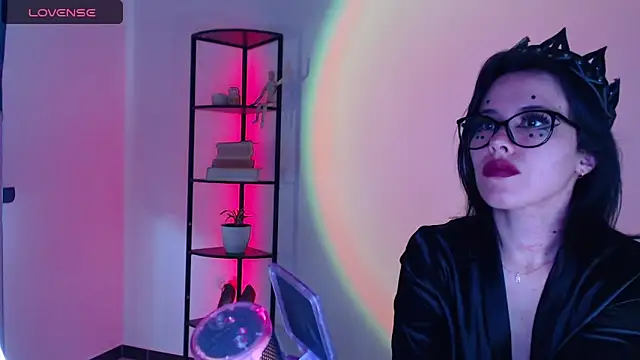 Snapshot of girldom chatting on 9, 9, 2025 girldom online show from 9, 9, 2025