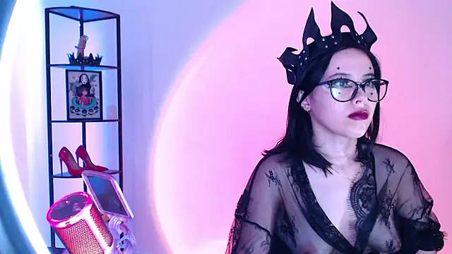 Snapshot of girldom chatting on 7, 1, 2026 girldom online show from 7, 1, 2026