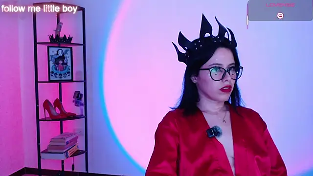 Snapshot of girldom chatting on 15, 1, 2026 girldom online show from 15, 1, 2026