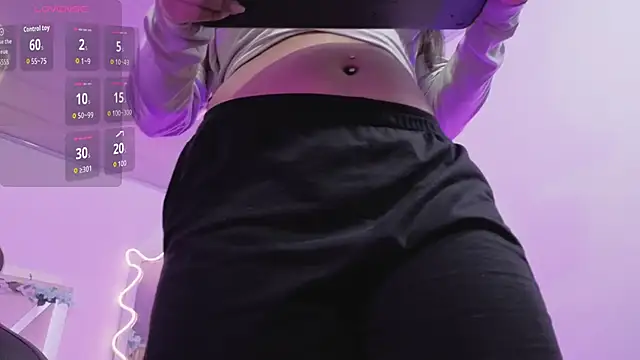 ZURY TAY online show from 28, 2, 2026