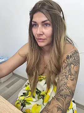 MiaKiittyy online show from 3, 6, 2026