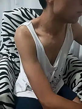 Naughty Boy13 online show from 13, 2, 2026