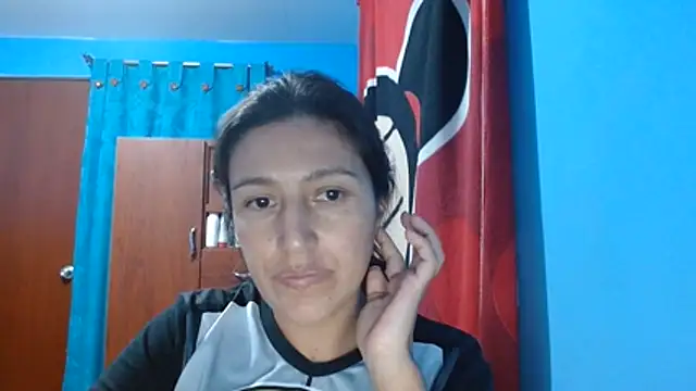 SarahFriendly online show from 9, 7, 2026