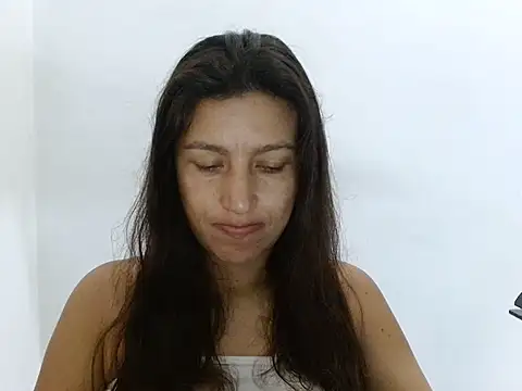 SarahFriendly online show from 27, 7, 2026
