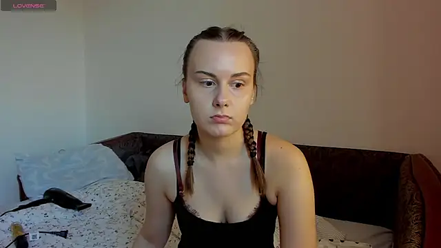 Kelly Cartier online show from 15, 6, 2026
