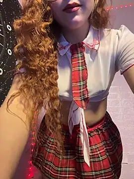 Snapshot of ZeziGamingg chatting on 4, 3, 2026 ZeziGamingg online show from 4, 3, 2026