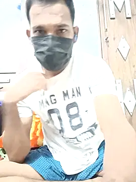 Snapshot of mayur_raaje chatting on 12, 9, 2025 mayur raaje online show from 12, 9, 2025