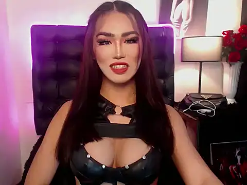 Snapshot of serenitykross chatting on 13, 9, 2025 serenitykross online show from 13, 9, 2025