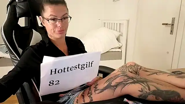 Snapshot of sexygilf82 chatting on 19, 7, 2026 sexygilf82 online show from 19, 7, 2026