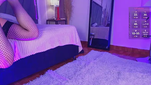 VelvetFox  online show from 5, 3, 2026