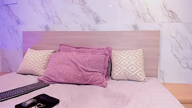 sofiagomez   online show from 18, 1, 2026