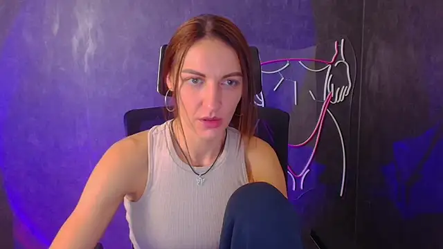 Aurora Loveu online show from 15, 9, 2025