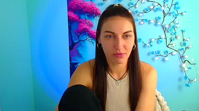 Aurora Loveu online show from 10, 11, 2025