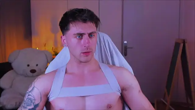 Oscar Miller  online show from 13, 11, 2025