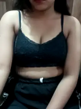 Snapshot of Malikaa-baby5 chatting on 26, 11, 2025 Malikaa-baby5 online show from 26, 11, 2025