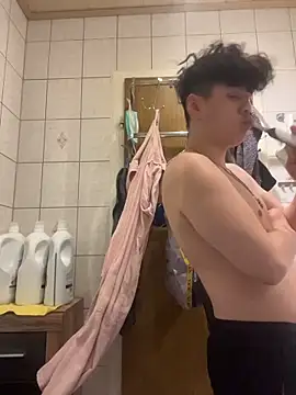 Kingpowerlittel online show from 10, 3, 2026