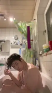 Kingpowerlittel online show from 7, 4, 2026