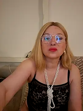 TinaLizxh online show from 7, 5, 2026