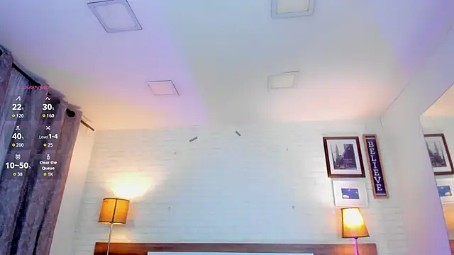 JenniferAuriston online show from 2, 11, 2025